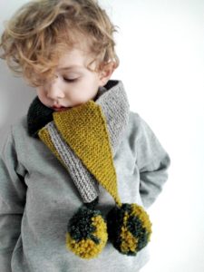 Umwickelt – Kinderschal aus Wollresten