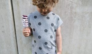 Smile – T-Shirt Upcycling mit coolem DIY-Textilstempel