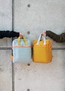 DIY Kinderrucksäcke aus Softshell mit leuchtendem Neon