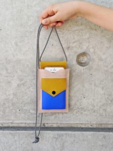 Handy Tasche in Blockfarben aus Fimo Leder Effekt