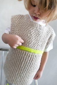 Kinder-Pullunder in Beige und Neon