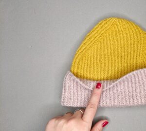 Strickanleitung Mütze mit asymmetrischer Krone