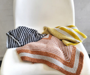 Drei Tücher mit Streifen                            # 1 Tuch in Rost und Grau